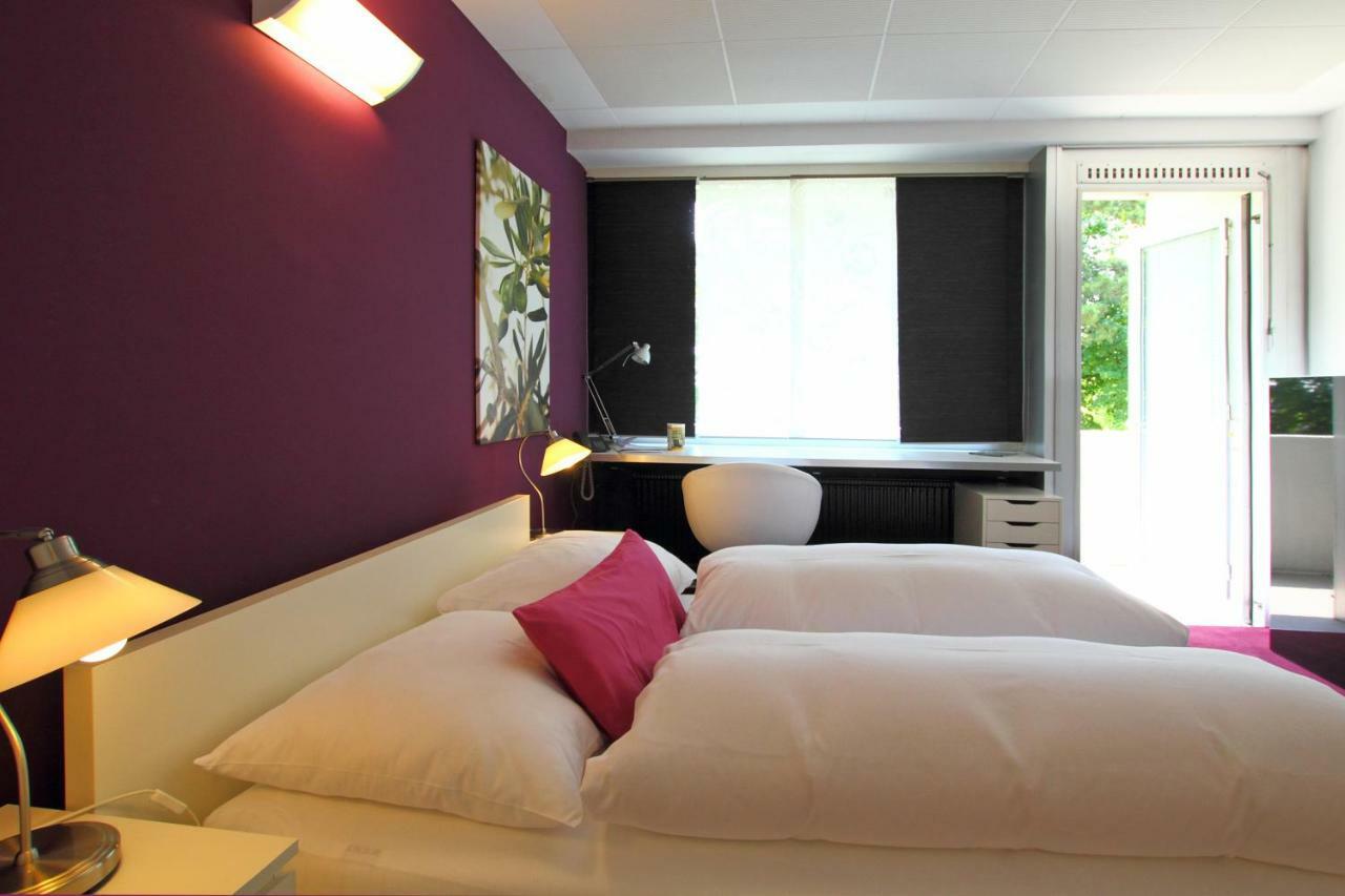 College Garden Hotel Bad Voeslau Zewnętrze zdjęcie